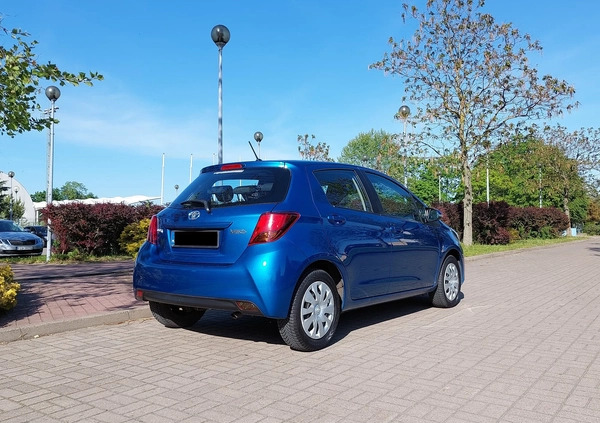 Toyota Yaris cena 42900 przebieg: 84900, rok produkcji 2015 z Sochaczew małe 106
